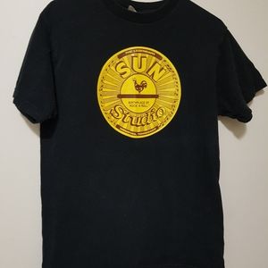 Sun Studio (Elvis) shirt medium Vintage Vinyl  Label Shirt